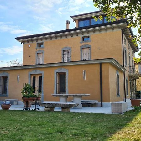 Appartamento Modenese 8 Peschiera del Garda Luaran gambar