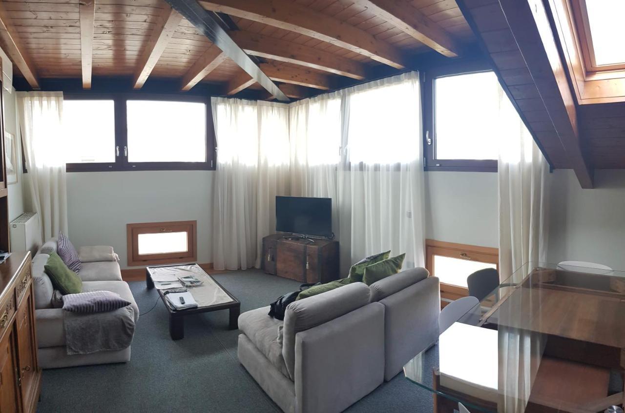 Appartamento Modenese 8 Peschiera del Garda Luaran gambar