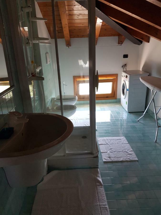 Appartamento Modenese 8 Peschiera del Garda Luaran gambar